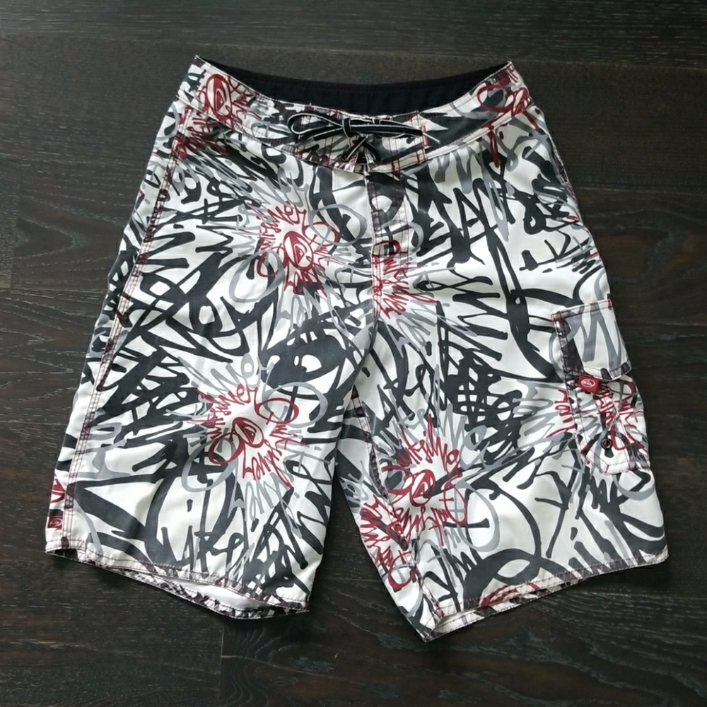 Quicksilver & Volcom Boardshort Bundle! - image 2